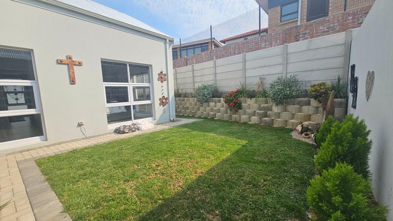 3 Bedroom Property for Sale in Island View Western Cape